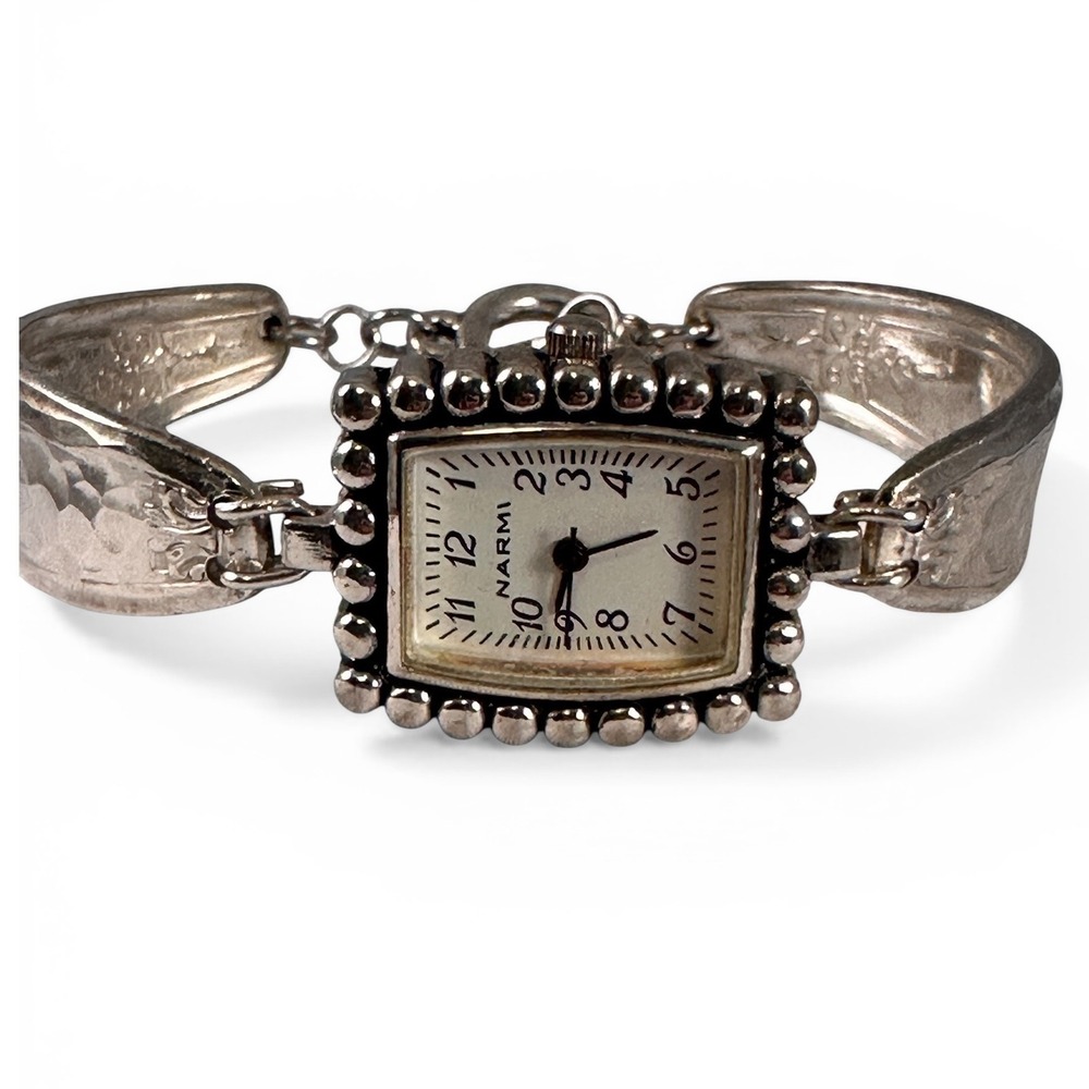Narmi Cuff Watch Women‎ OS Silver Good Hammered Metal Beaded Bezel Toggle S101